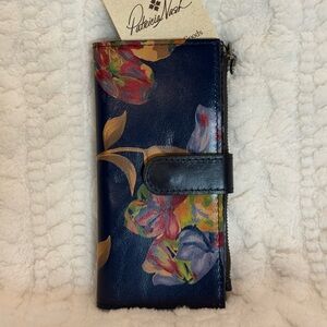 Patricia Nash Navy Floral NAZARI Leather Wallet NWT